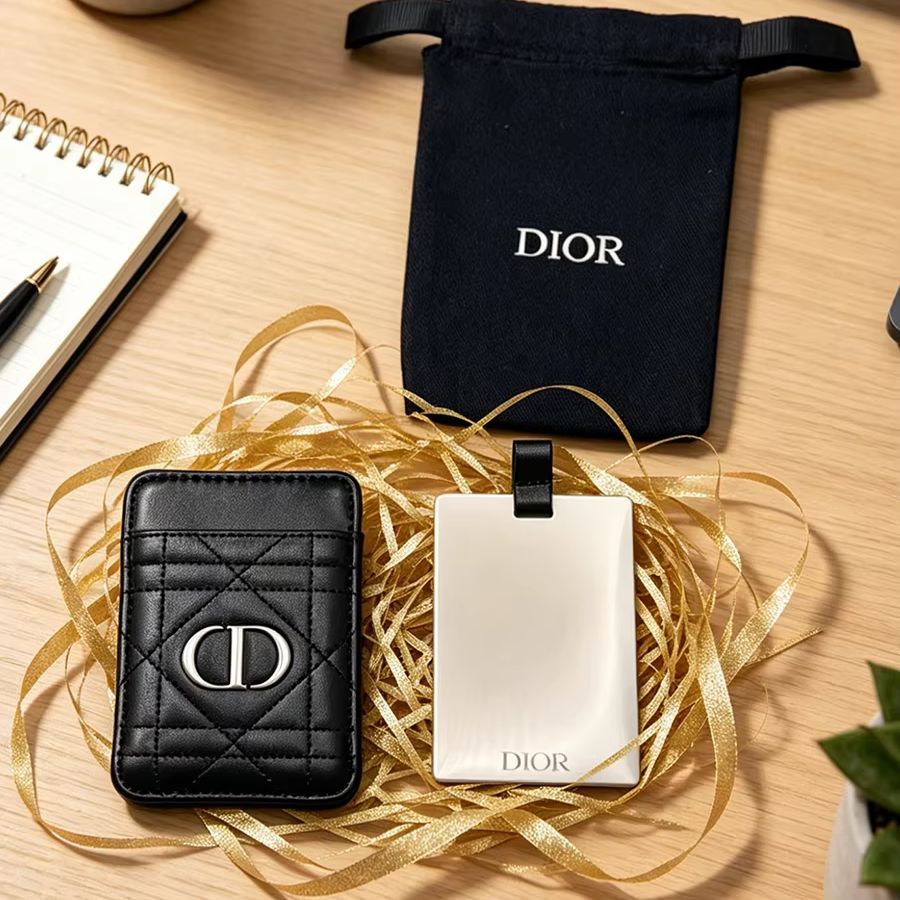 Perfume Fine Fragrance - Bolsa Dior Multifuncional Portátil com Espelho